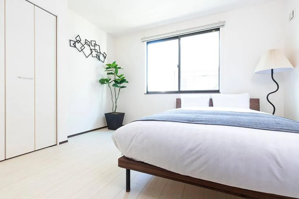 Apartment Family Inn Hikifune Tokyo
